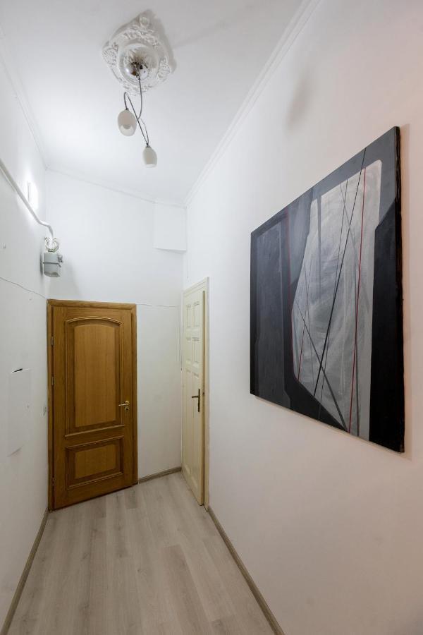 Leogrand Apartments On Khmelnytskoho 11 Lviv Eksteriør bilde